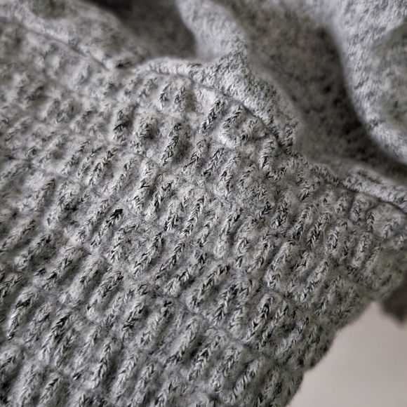 TORRIDSUPER SOFT PLUSH TOP  Size 0 V neck - Picture 7 of 7